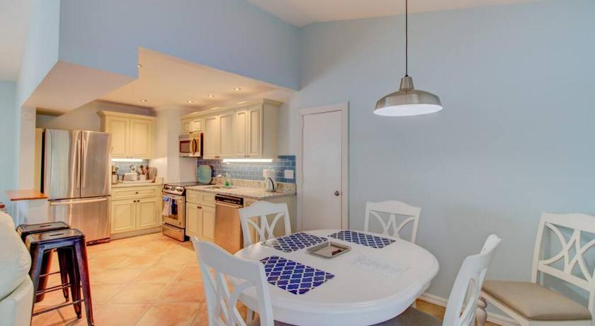 시에스타 키 (FL) VILLA 6 walk to Beach 2 bedroom 2 Bath Pool 1성급 숙소 로비