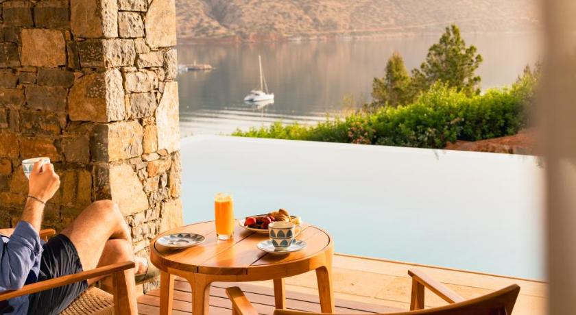 Image of Island Suite Sea View Private Heated Pool 6