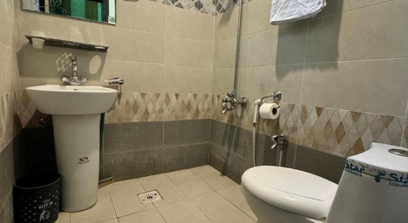 The Hermes Hotel & Backpackers Hostel - image 8