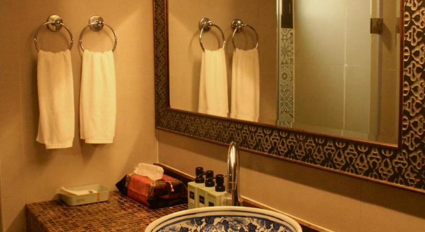 Image of Standard Suite 17