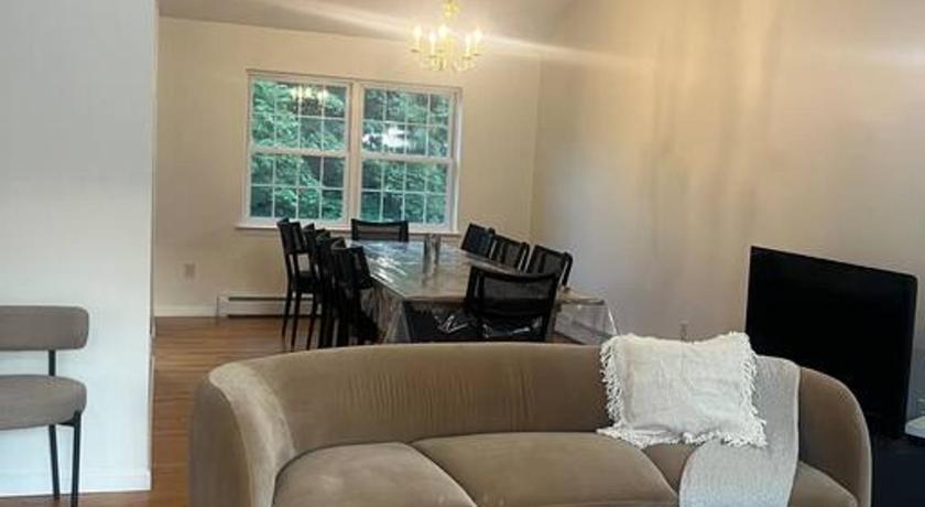 먼로 (NY) Cozy Beautiful Pondside Luxurious Retreat 3성급 숙소 로비