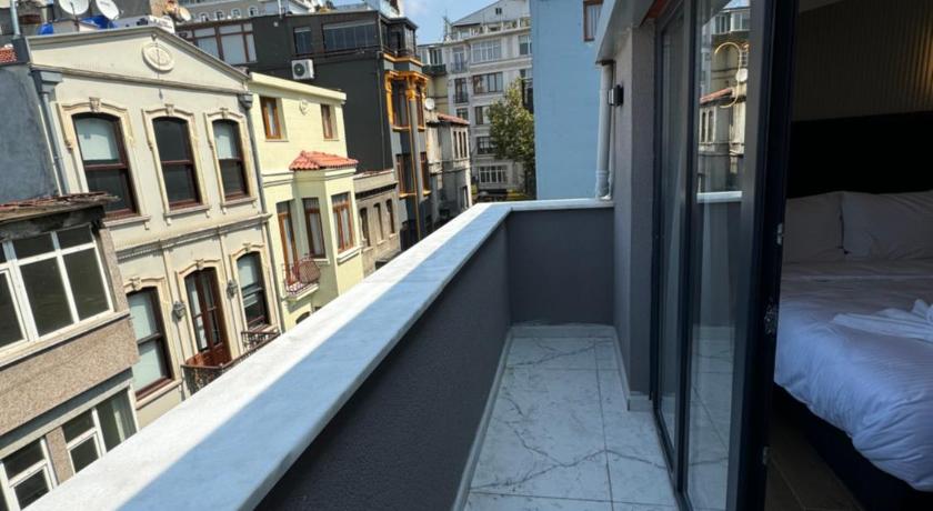 ROBİN HOTEL - image 14