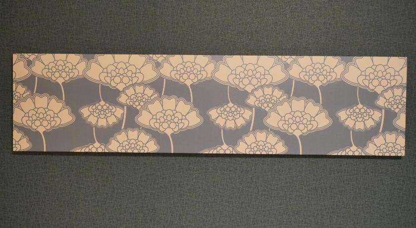 大阪 和モダン 本町駅から2分 心斎橋まで10分 大阪城まで20分 6名宿泊可能 3つ星 シングルルーム レストラン