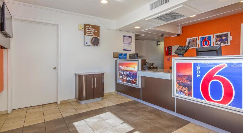 Motel 6-Phoenix, AZ - North Bell Road