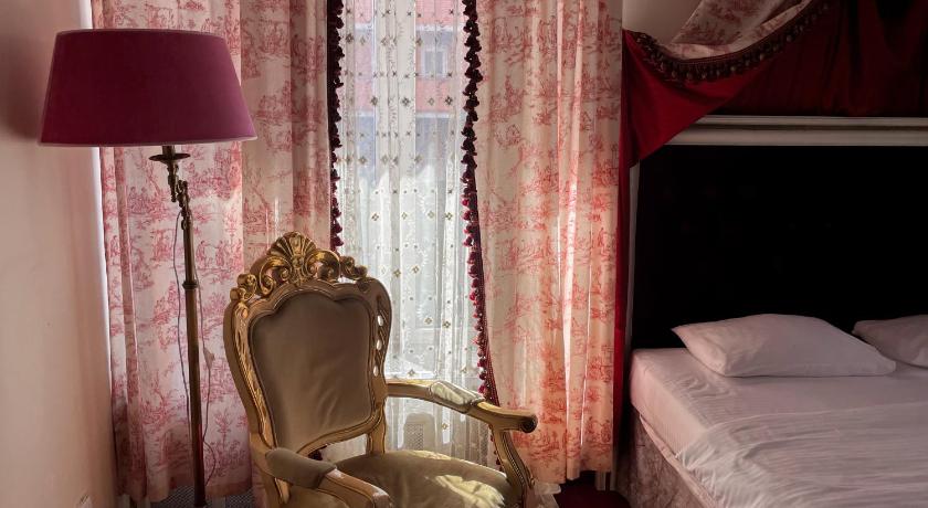 รูปของห้องสวีทมีระเบียง (Suite with Balcony) 9
