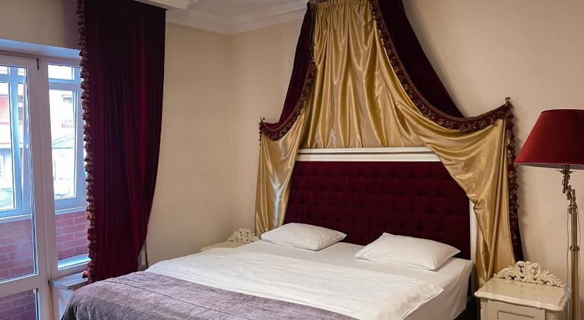 รูปของห้องสวีทมีระเบียง (Suite with Balcony) 1