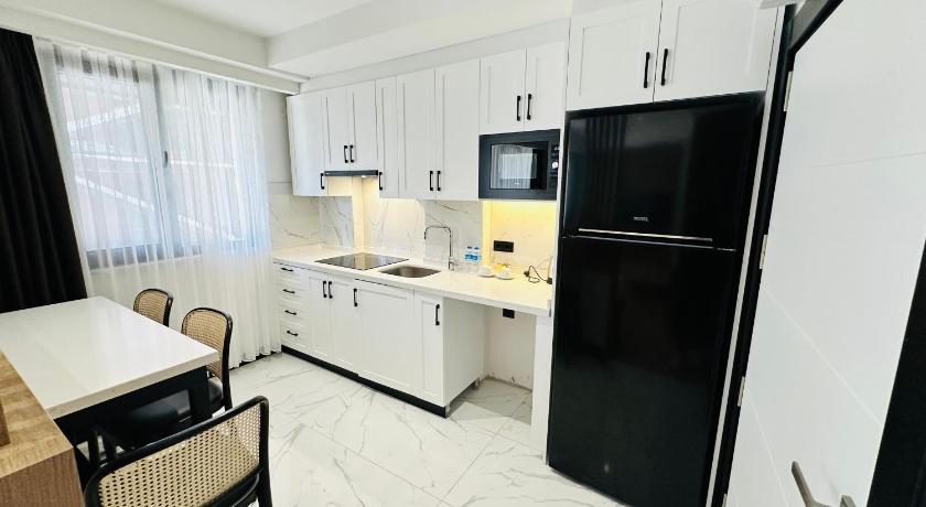 Rose Point Residence - image 11