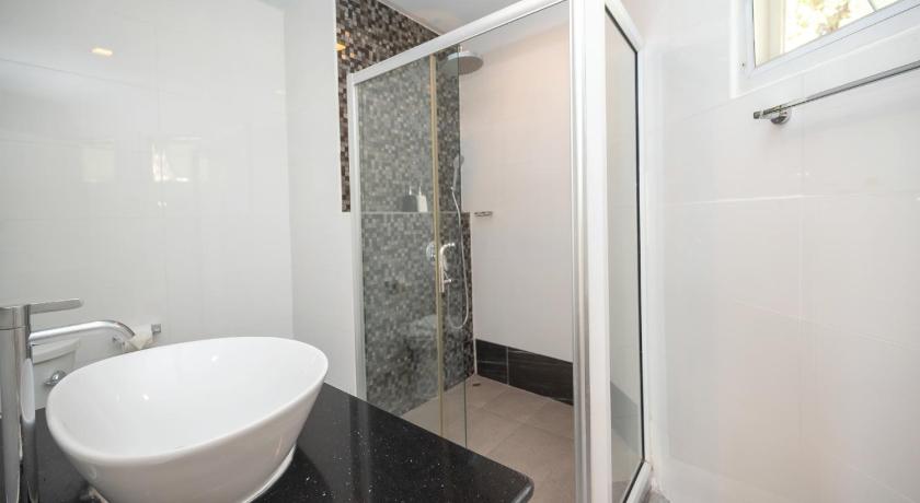 รูปของห้องคลาสสิกสำหรับ 4 ท่าน (Classic Quadruple Room) 2