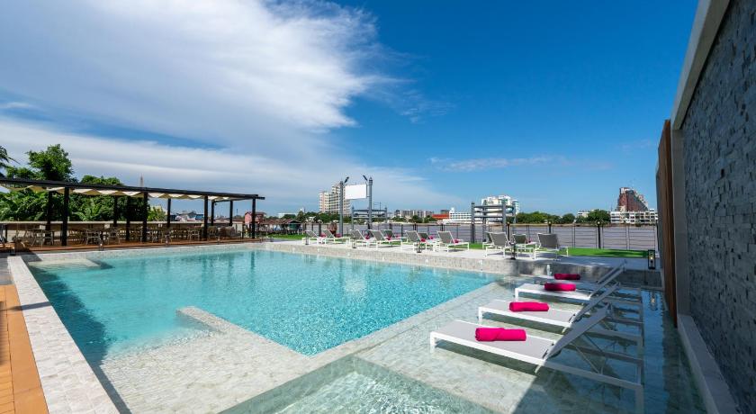 Bangkok GLOW Bangkok Riverside 4-Star Hotel lobby