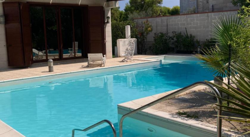 Villa sul mare con piscina privata