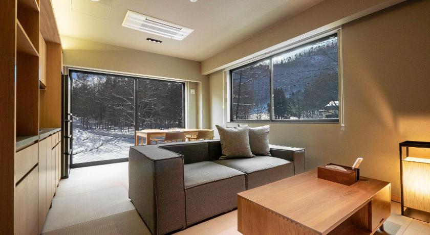 Ski Inn Hakuba Iwatake - image 45