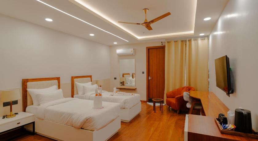 Deluxe Double Room with Balcony