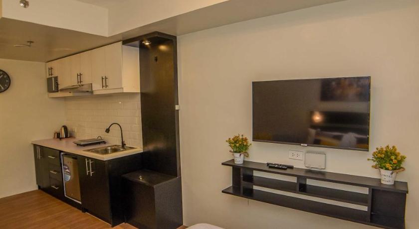 Pinesuites Tagaytay - By RcplacePH Unit 312 - image 13