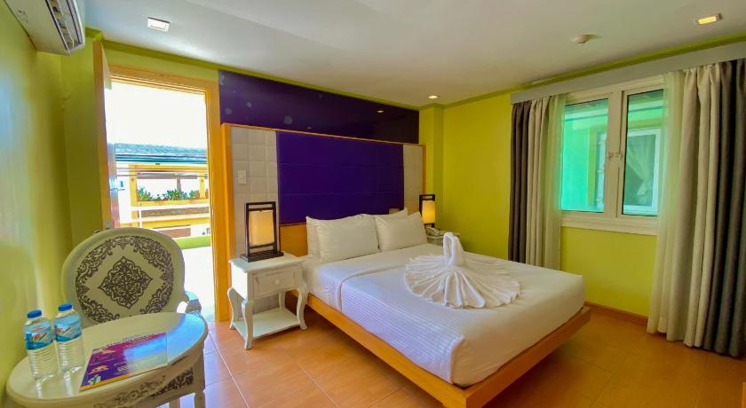 Boracay Shore Time Hotel 3-Star Hotel pool