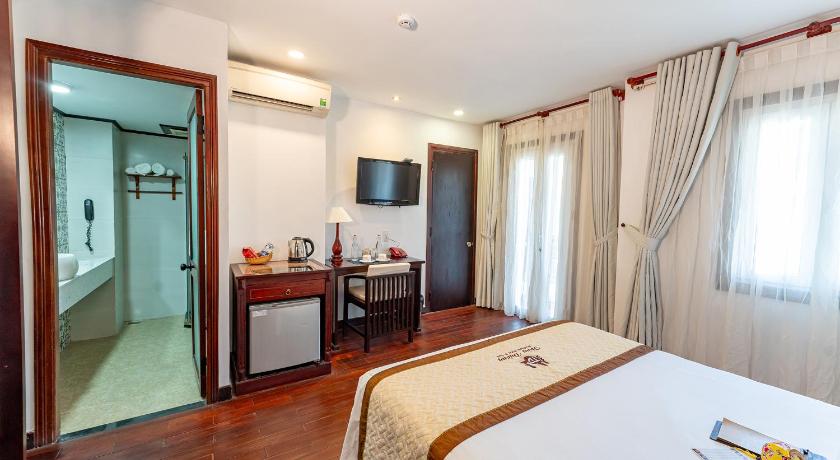 Image of Connected Room 7