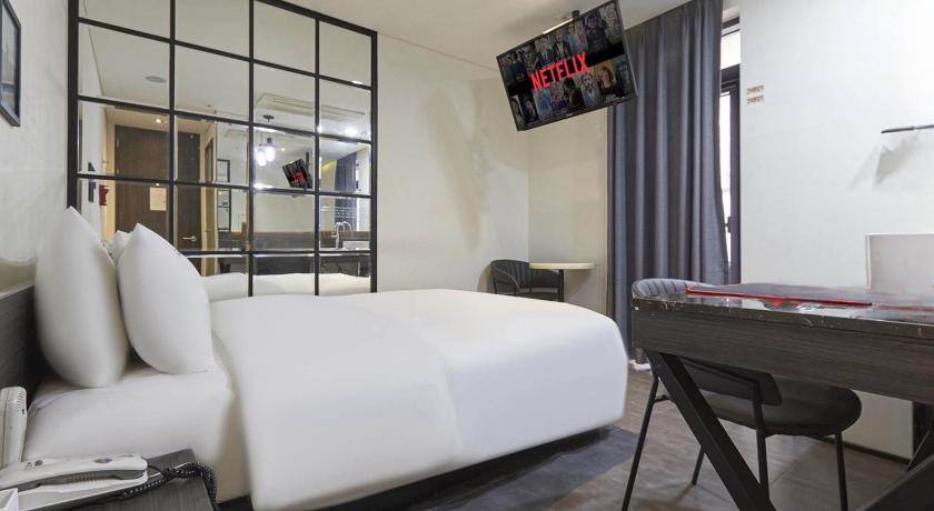 ソウル Hotel Hertz 3つ星 ホテル スイート