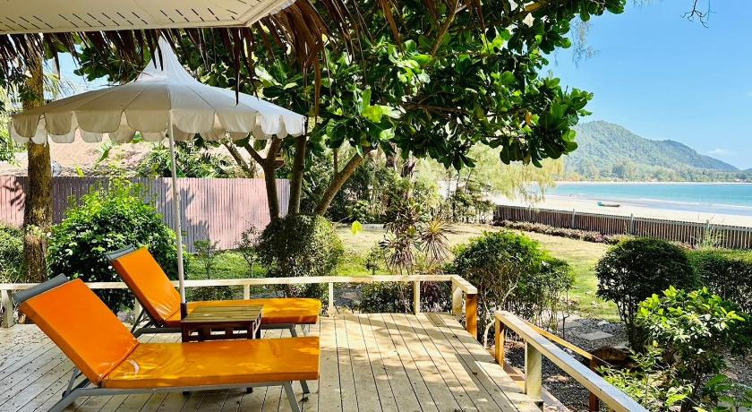 Image of Family Suite Sea View 11