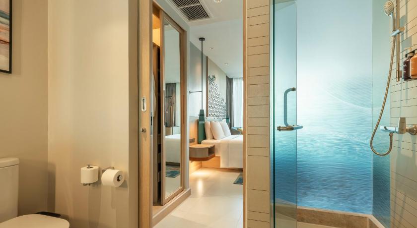 Image of 1 King Standard Pattaya Beachview Bay Tower 2