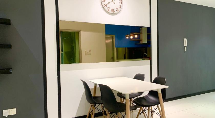 Image of Two-Bedroom Deluxe Apartment 7