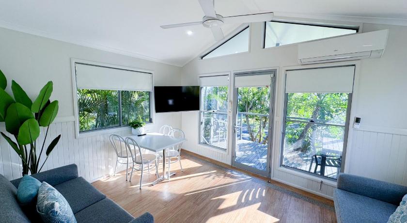 Image of Deluxe Two-Bedroom Villa 4