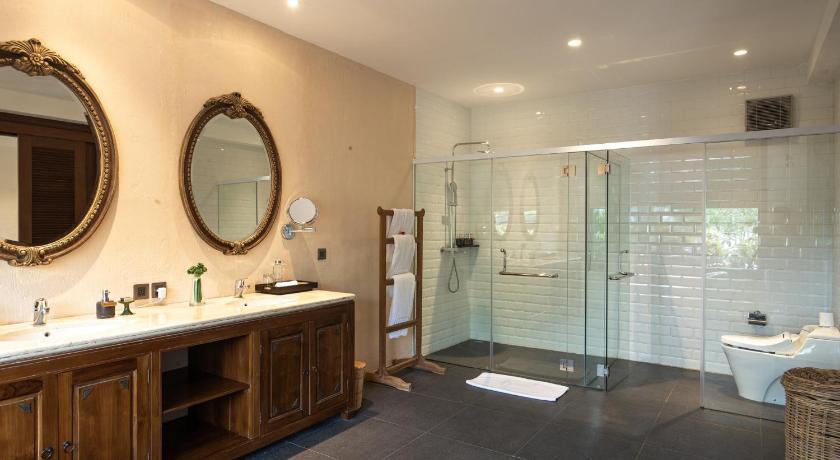 Image of Two Bedroom Limasan Beachfront Residence 9
