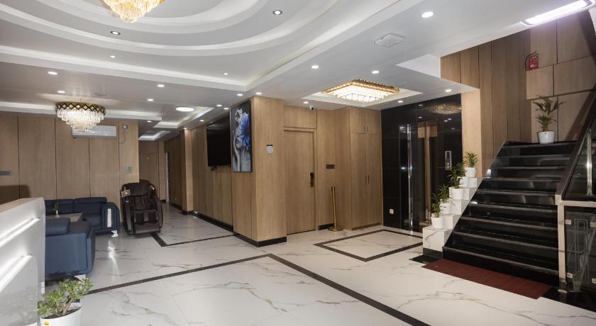 Hotel Robot — Kathmandu (5)