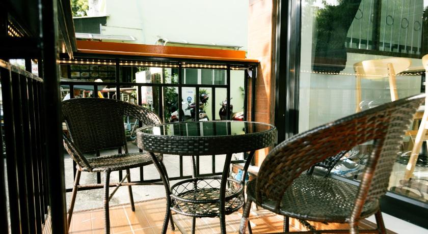 COZY STAY INN - image 3