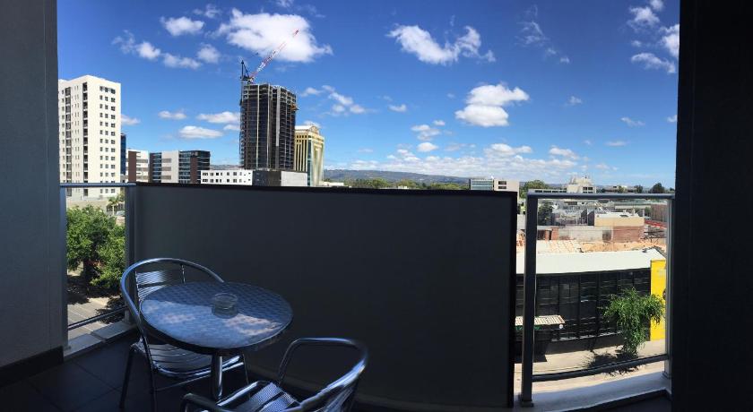 RNR Serviced Apartments Adelaide photo