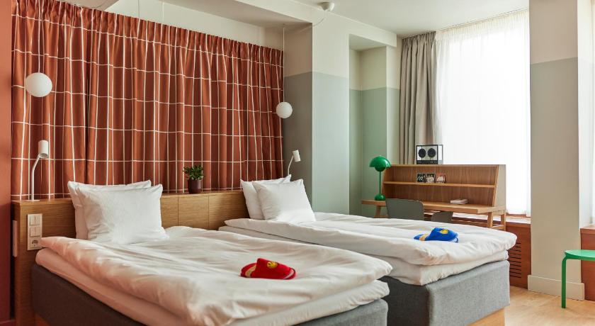 Image of Standard Twin Room 1