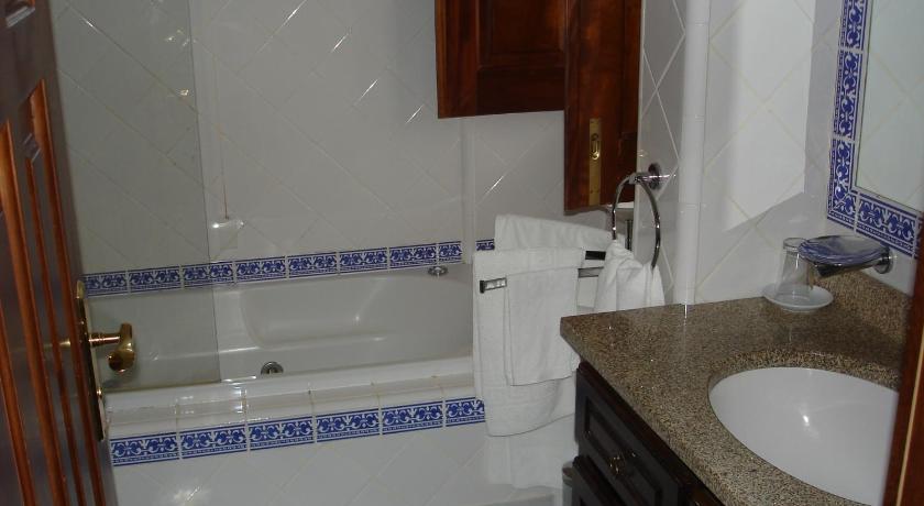 菲盖拉·德·卡斯特洛·罗德里戈 Falcao de Mendonca 4星级 酒店 餐厅