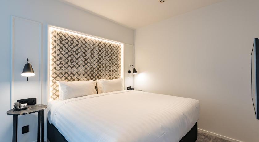 Image of Premier King Room 10