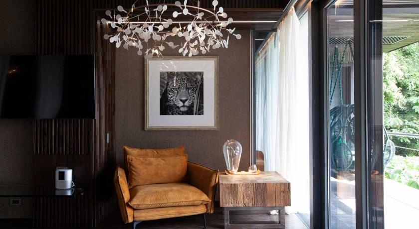 Image of Deluxe Suite Ocean Club 4