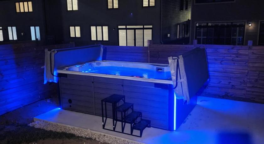 PARADISE VILLa Bowmanville