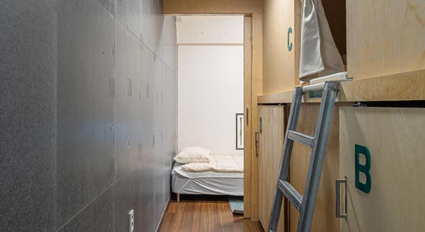 Image of Bed in 4-Bed Female Dormitory Room 0