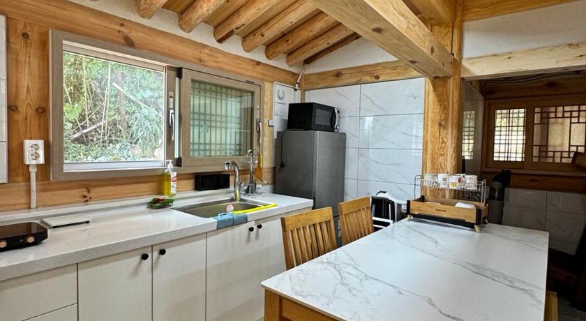 Gurye Hanok Stay - JukRokJungSa 4-Star Guesthouse view