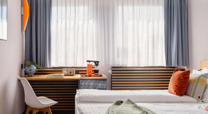 Bild von: Comfort Plus Zweibettzimmer (Comfort Plus Twin Room) 11