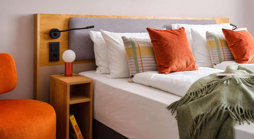 Bild von: Comfort Plus Zweibettzimmer (Comfort Plus Twin Room) 7