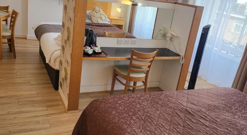 Image of Luxury Studio Suite 11