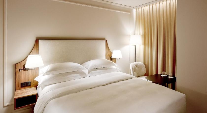 Image of Standard Quiet Room without Window 0