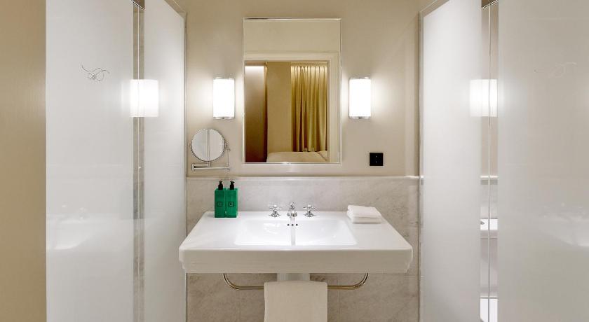 Image of Standard Quiet Room without Window 2