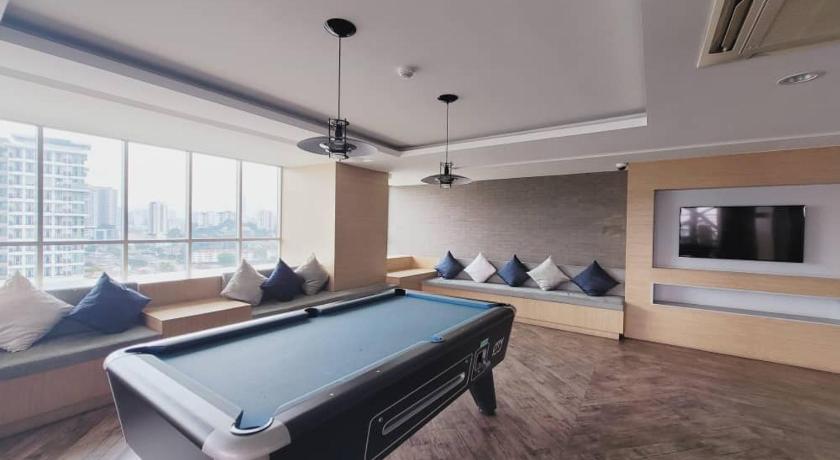 Pillows Plus VERVE Suites@ Old Klang Road - image 6