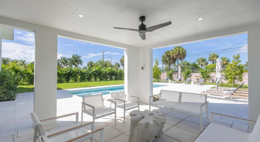 Key West Brand New Catchlight House with Private Pool 5-Star Accommodation pool