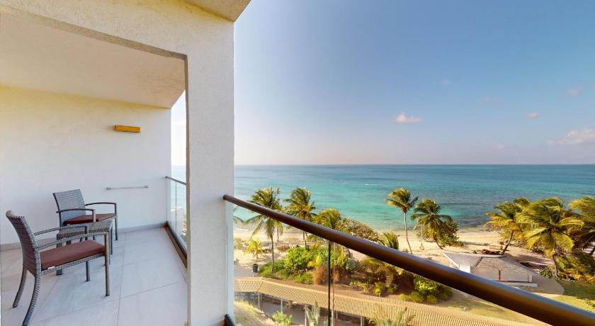 รูปของLuxury Presidential Ocean View Two Bedroom Suite Diamond Club 1