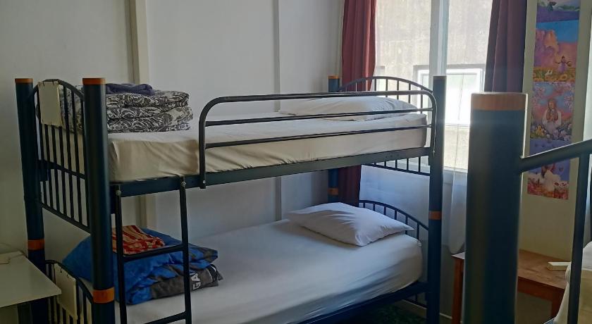 Image of Standard 8 bed dormitory 4