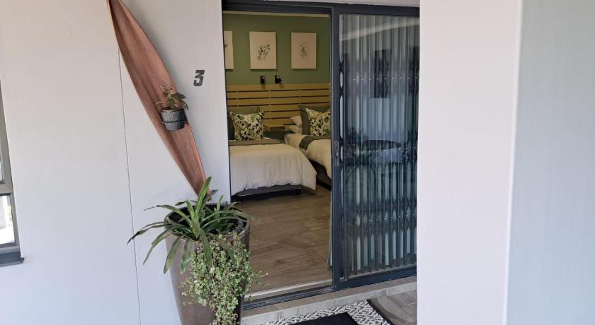 8 On Eagle Bed & Breakfast Room 3