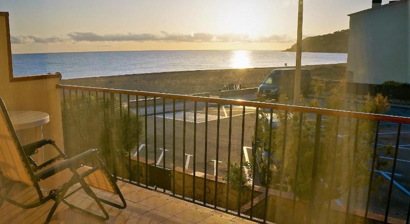 Apartamento primera linea de mar 2H F4
