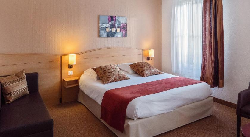 栋内马里-栋蒂伊 Brit Hotel Chateaudun 3星级 酒店 外观