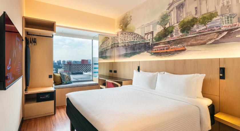 Image of Superior Room with King Bed 1