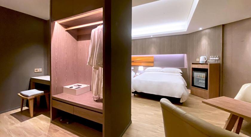 Image of Family Suite XL 4