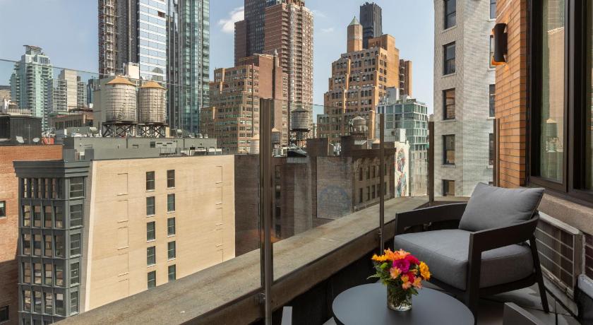 Image of Empire State King Terrace Room 7